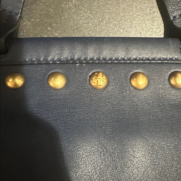 Elegant Navy Blue Tory Burch Studded Handbag - Picture 4 of 5